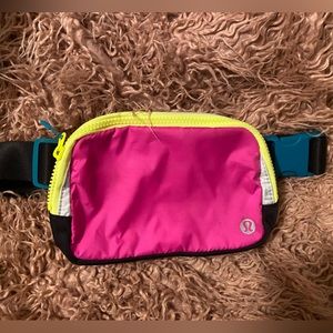 Lululemon Everywhere Belt Bag
